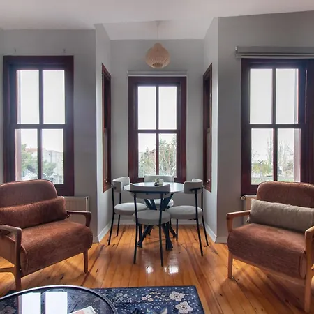 Апартаменты Historic 4br 4ba Mansion Seaview Yedikule Old Town *