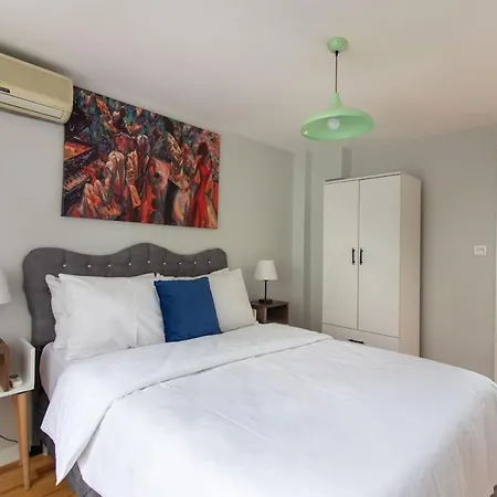 Daire Historic 4br 4ba Mansion Seaview Yedikule Old Town *