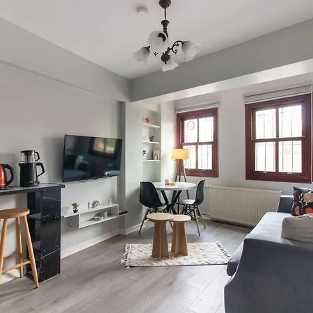 Historic 4br 4ba Mansion Seaview Yedikule Old Town Apartamento Estambul